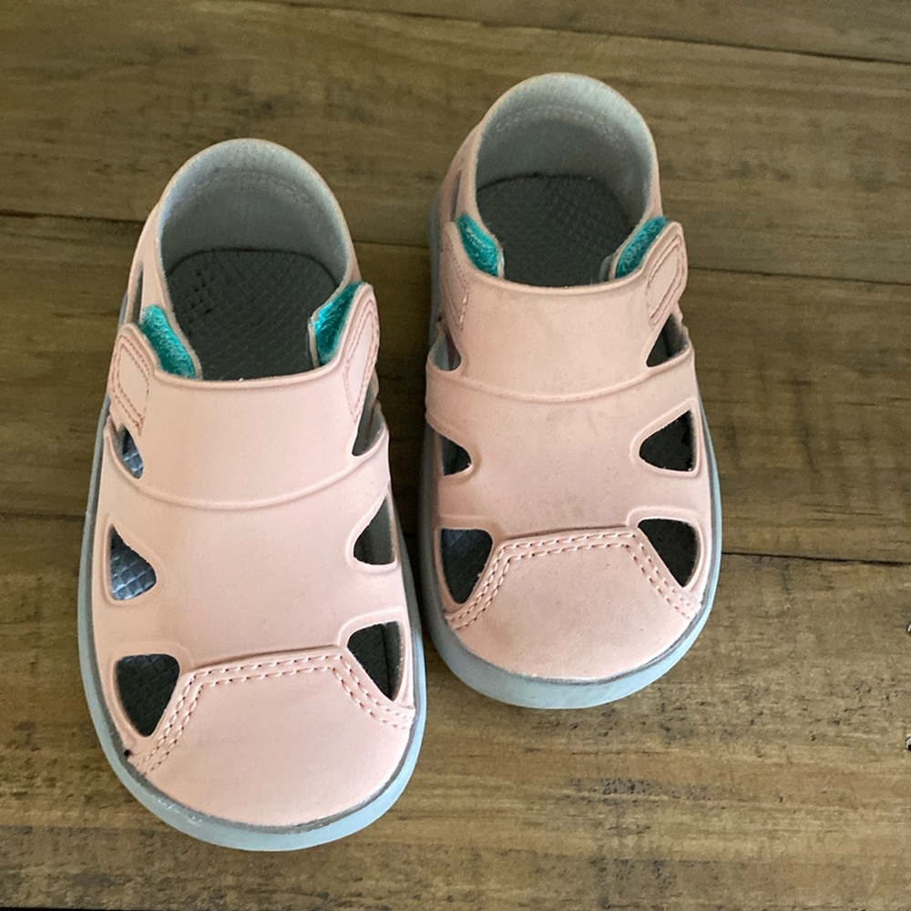 Ten Little Sandals
